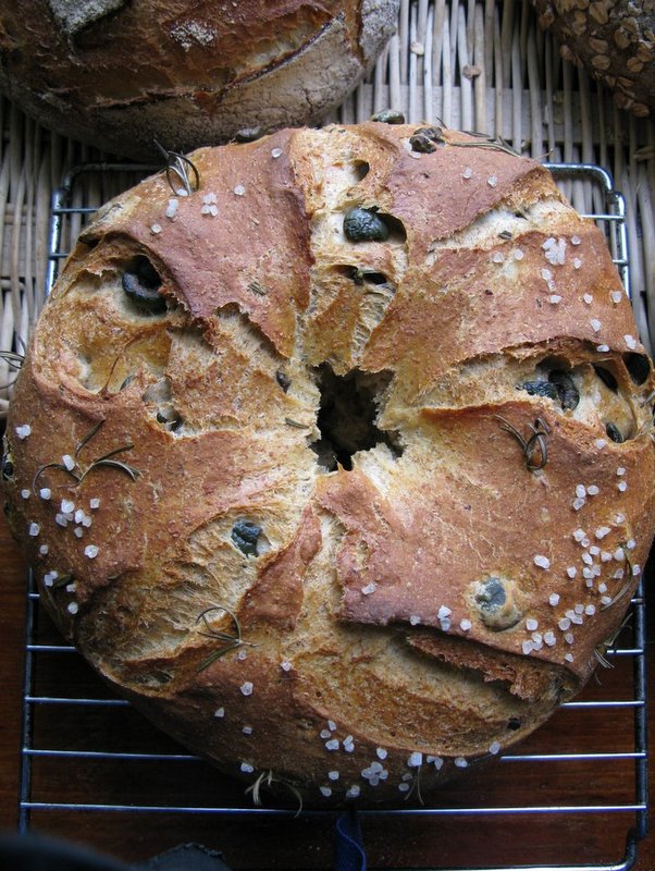 Rye Crown Loaf with Olives and Rosemary