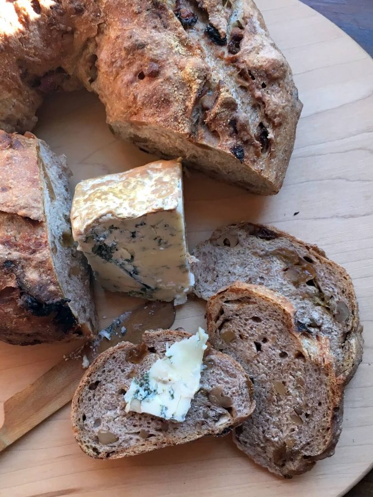 Golden Raisin Walnut Crown Loaf Arethusa blue cheese e-cheese-cropped-2