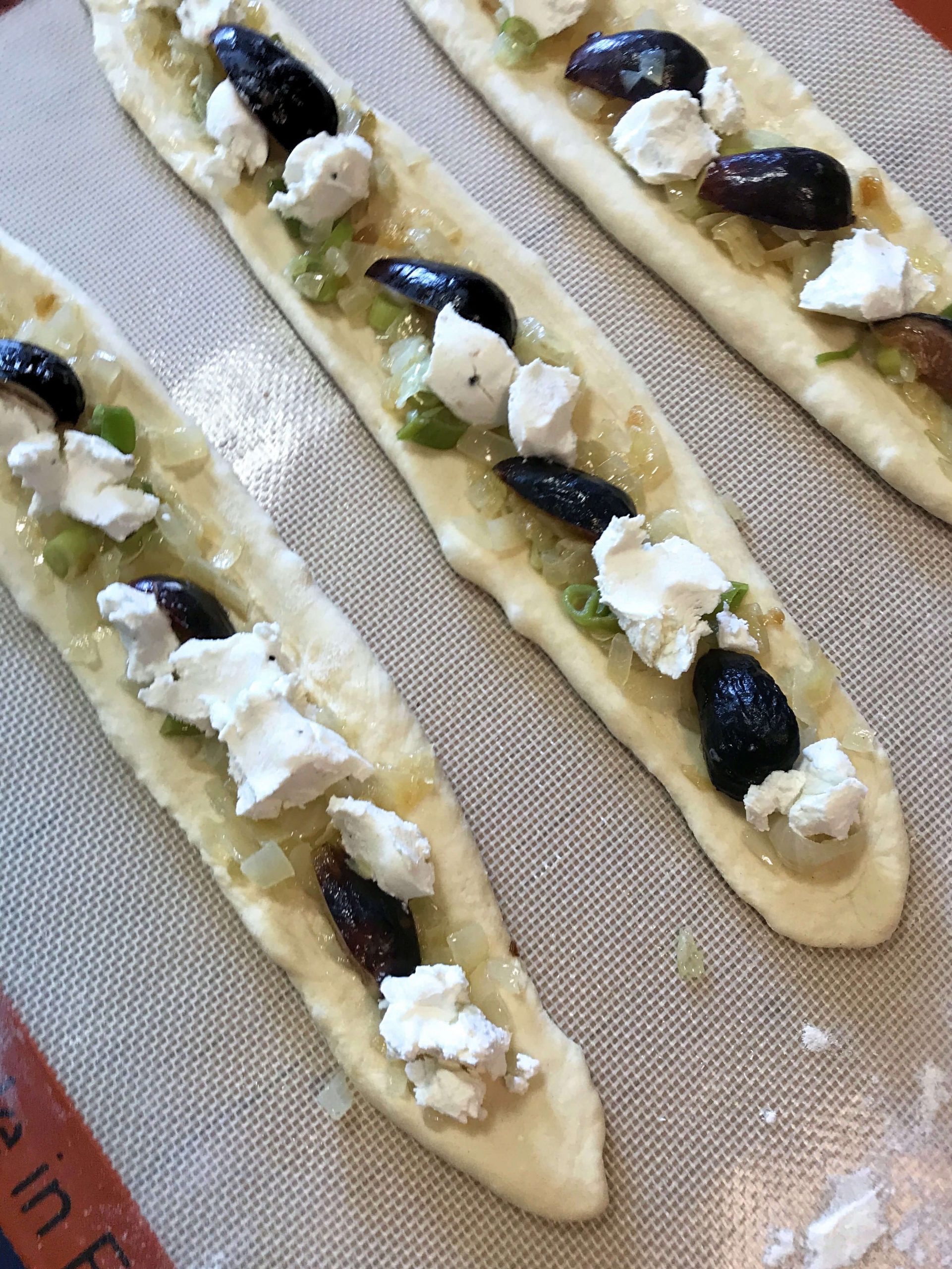 Fig, Goat Cheese and Rosemary Ficelles