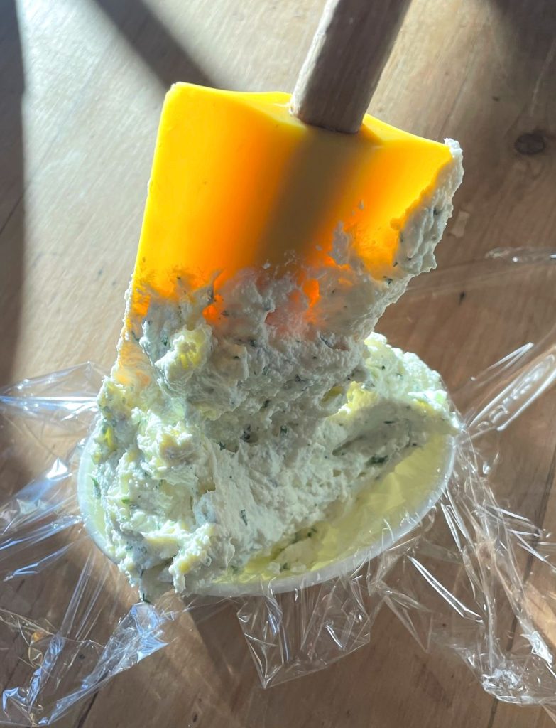 Fresh Garlic Parsley Scallion Cheese Spread pack in mold